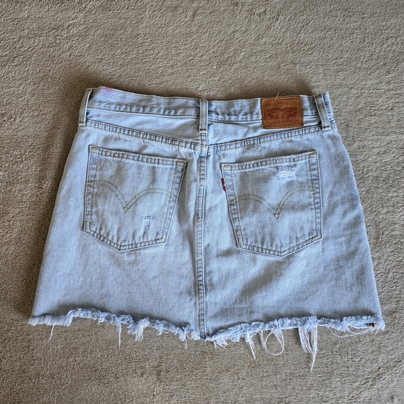Levi's Blue Denim Mini Skirt with Distressed Look - Picture 5 of 12